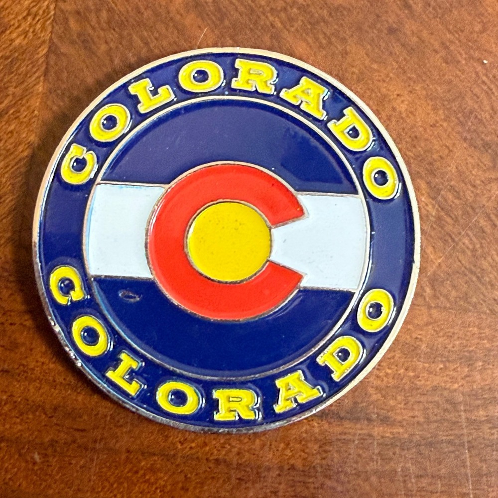 Vtg Patrick Roy‎ Colorado Avalanche Jersey Pin Set 1999 2000 Pepsi Center Flag - Picture 9 of 10